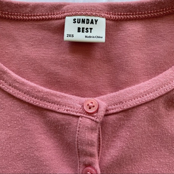 Aritzia apple top - Picture 3 of 3